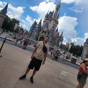 Meet your Posher, Dewin